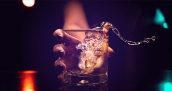 Ένα "έξυπνο" έμπλαστρο περιορίζει την επιθυμία για αλκοόλ και ναρκωτικά