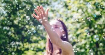 Σεροτονίνη: Τι είναι & πώς αυξάνεται